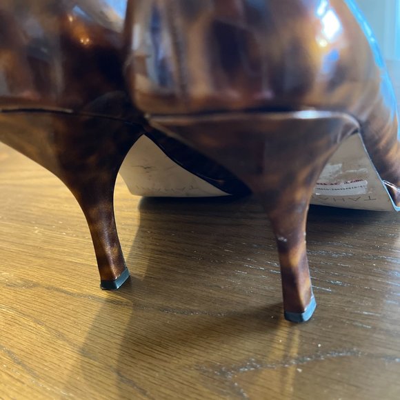 Tahari Calypso Tortoise Shell Heel Size 9.5 - Picture 7 of 10